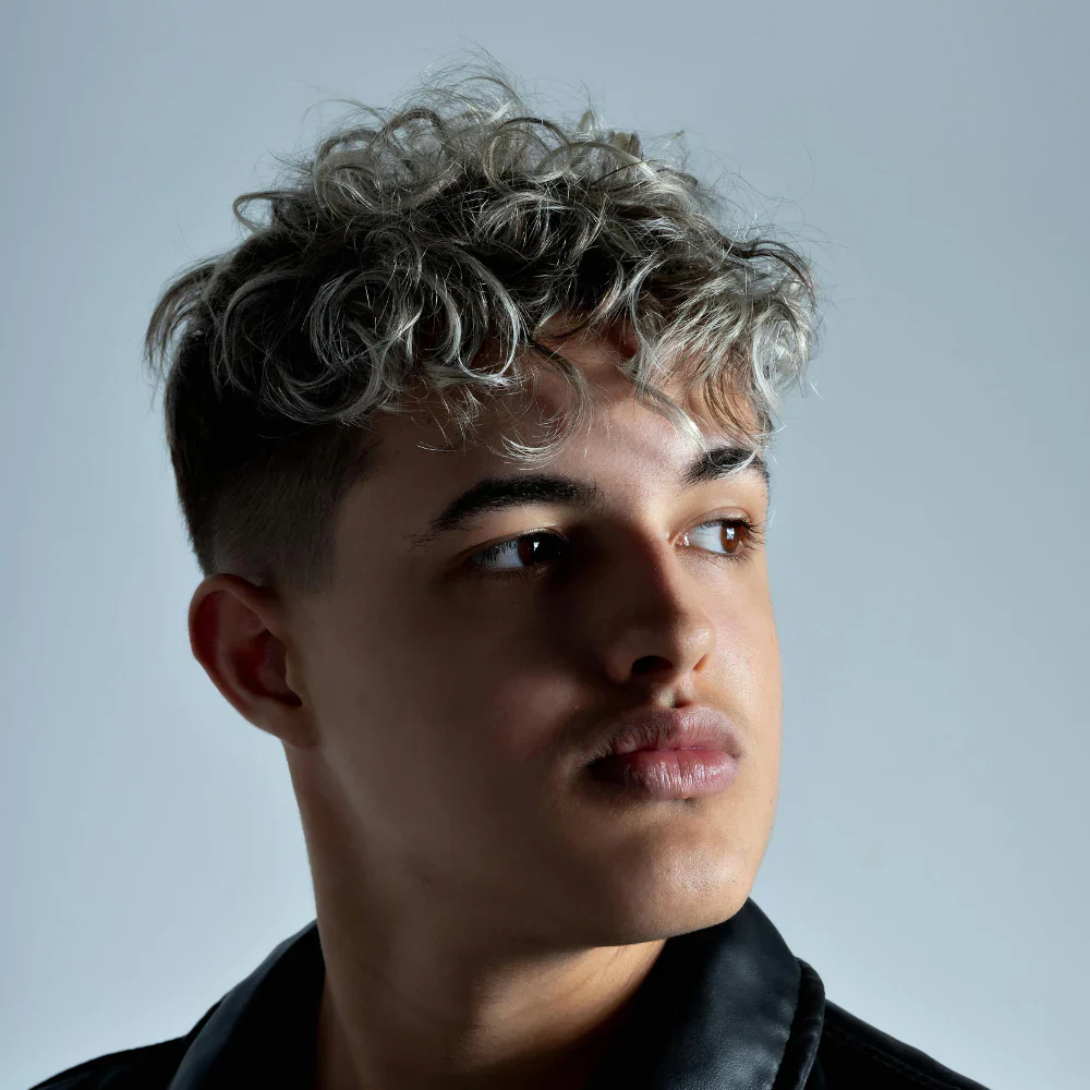 <strong> Lucas</strong>